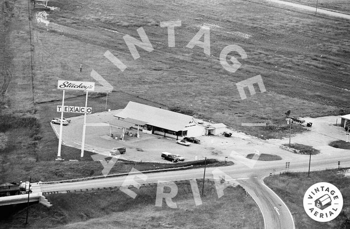 Stuckeys - Coopersville - 125 S 68Th St (newer photo)